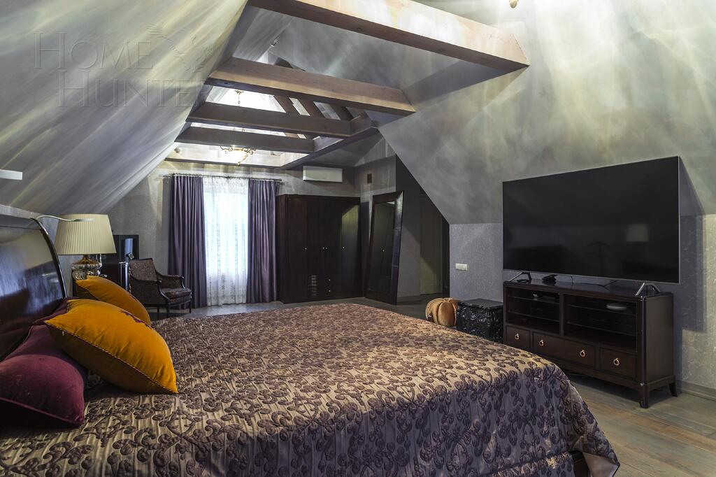 3-этажный коттедж 1 250 м² с отделкой