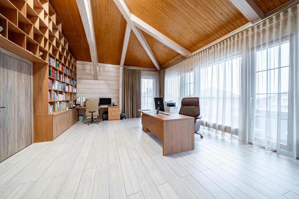 2-этажный коттедж 1 250 м² с отделкой