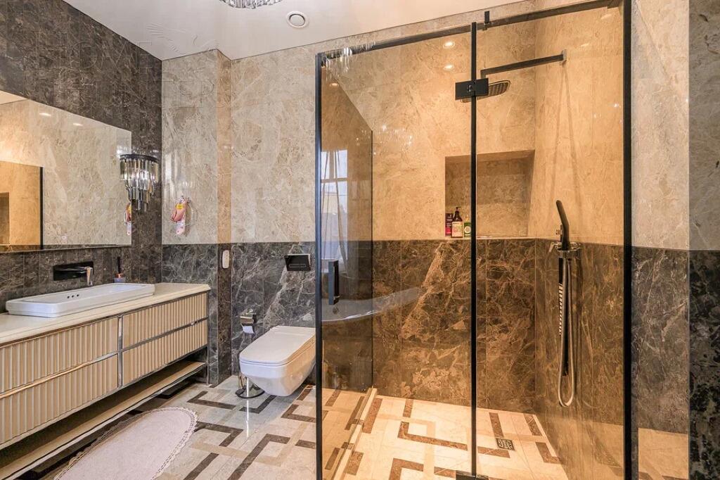 2-этажный коттедж 700 м² с отделкой