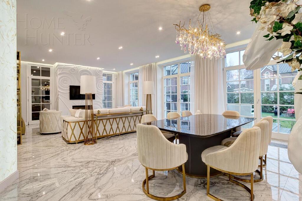 3-этажный коттедж 550 м² с отделкой