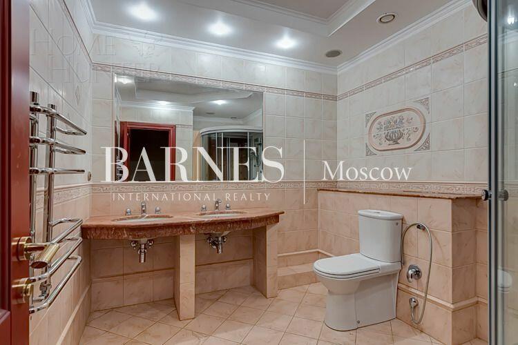 6-КОМН. КВАРТИРА С ОТДЕЛКОЙ 412 М² НА 4 ЭТАЖЕ