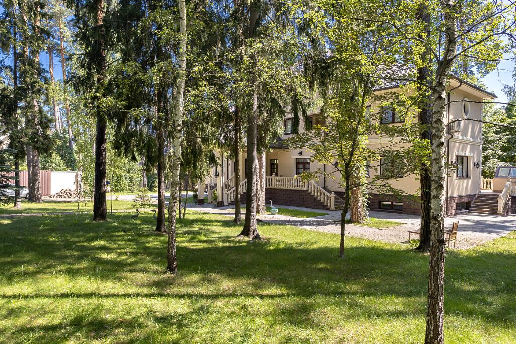 2-этажный коттедж 850 м² с отделкой