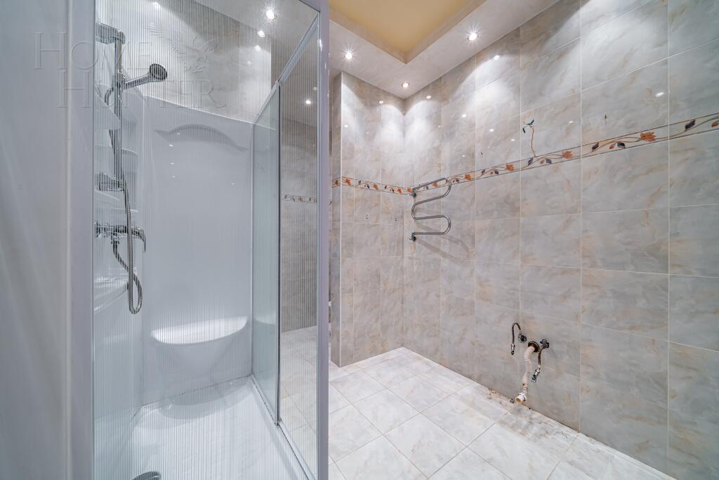 3-этажный коттедж 880 м² с отделкой