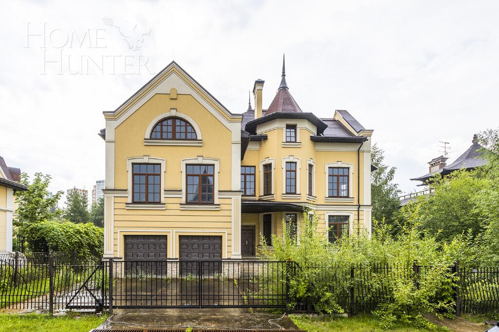 2-этажный коттедж 897 м² без отделки