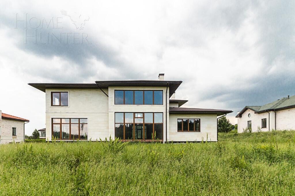 2-этажный коттедж 370 м² без отделки