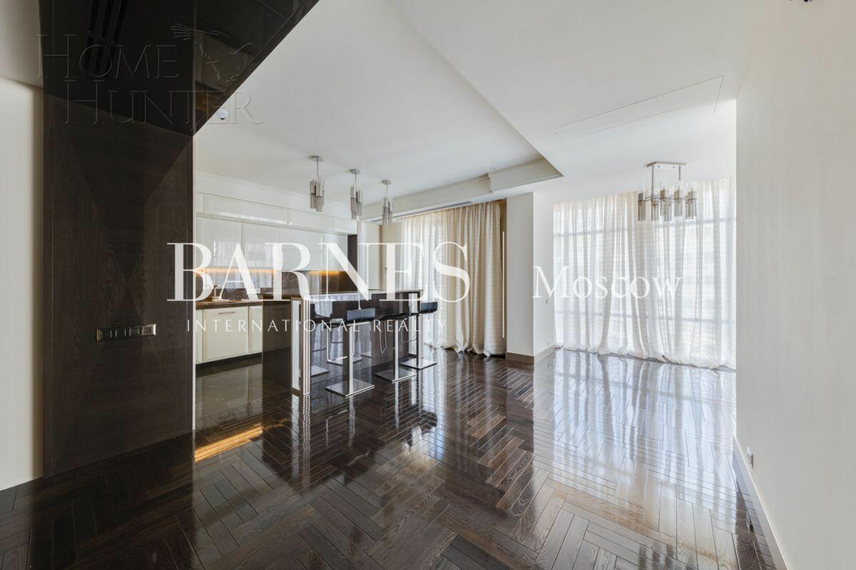 4-КОМН. КВАРТИРА С ОТДЕЛКОЙ 230 М² НА 6 ЭТАЖЕ