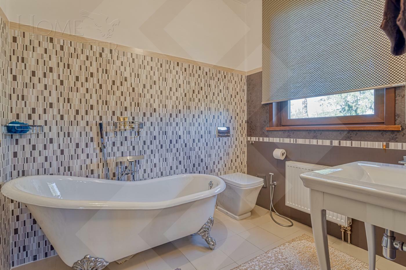 2-этажный коттедж 828 м² с отделкой