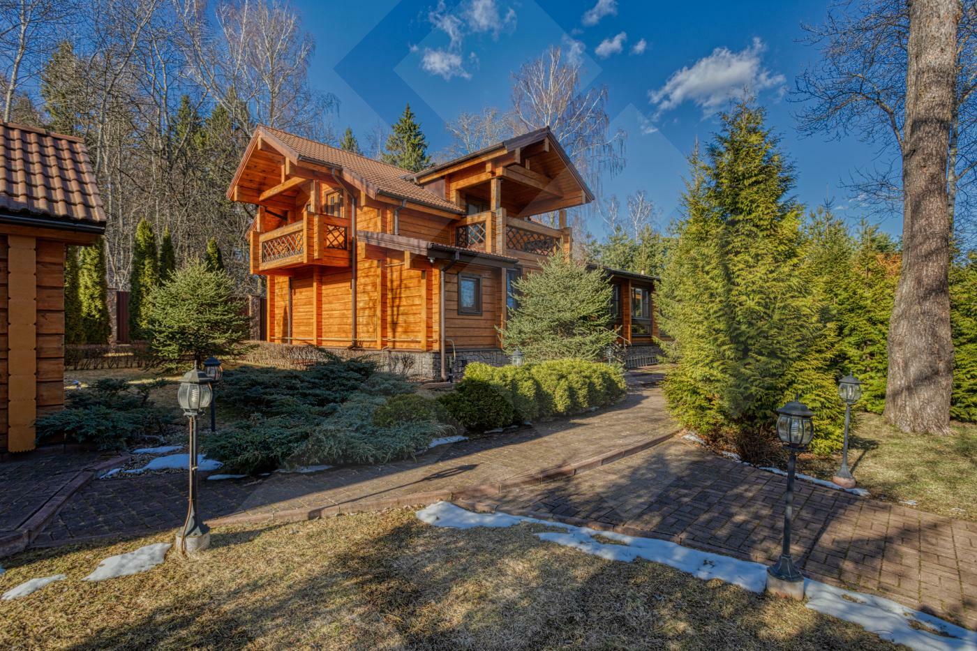 2-этажный коттедж 828 м² с отделкой