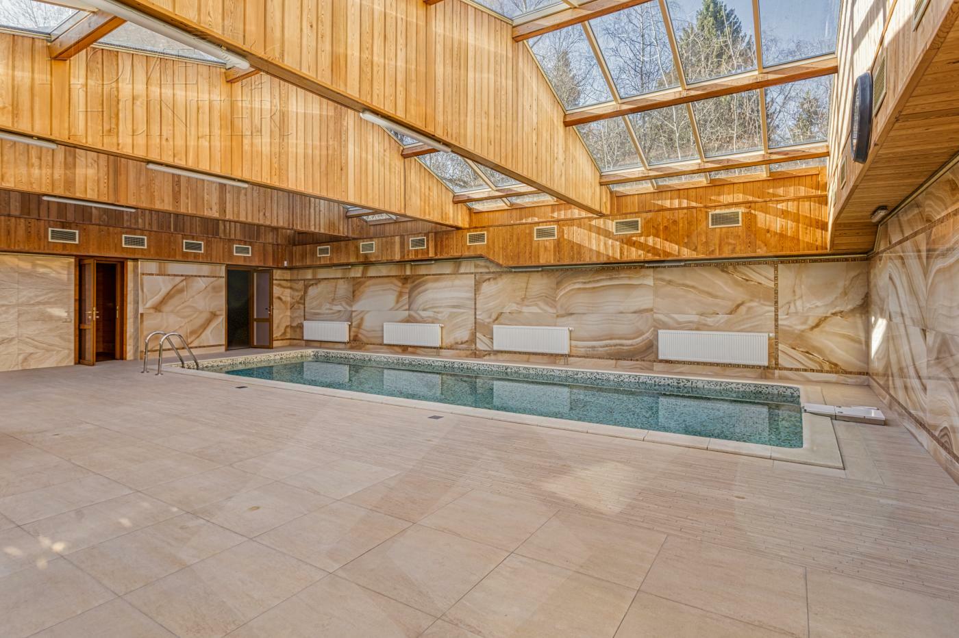 2-этажный коттедж 828 м² с отделкой