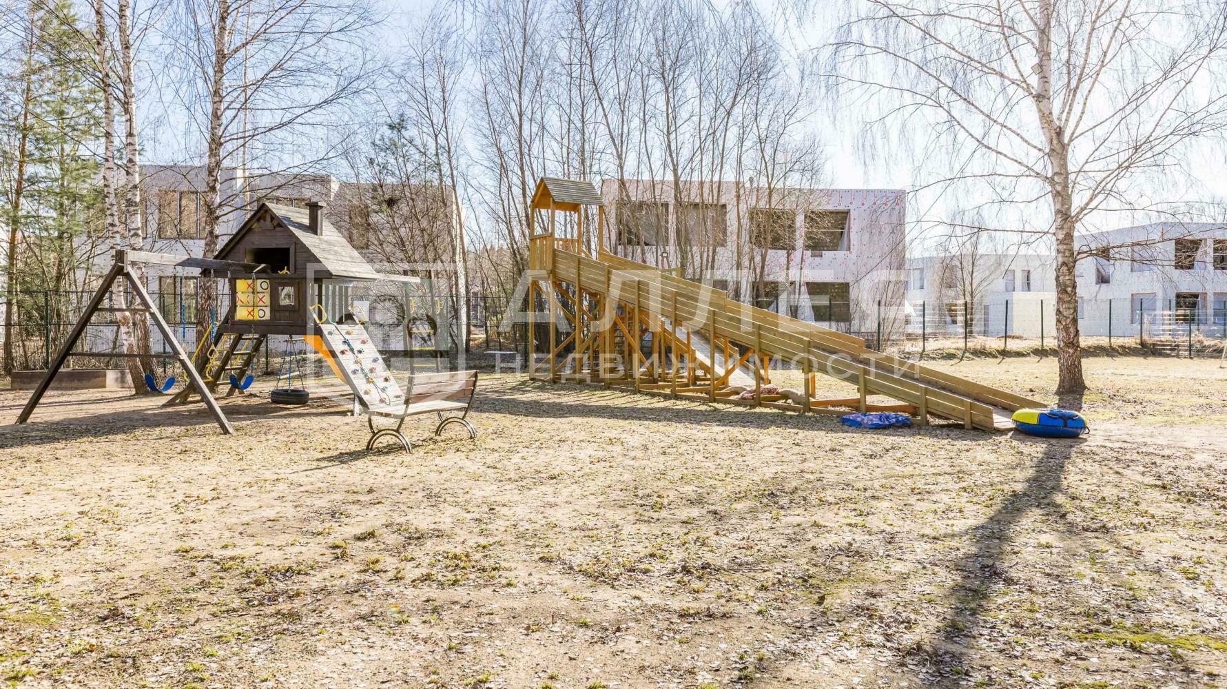 2-этажный коттедж 250 м² без отделки