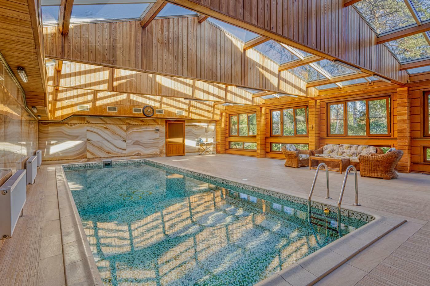 2-этажный коттедж 828 м² с отделкой