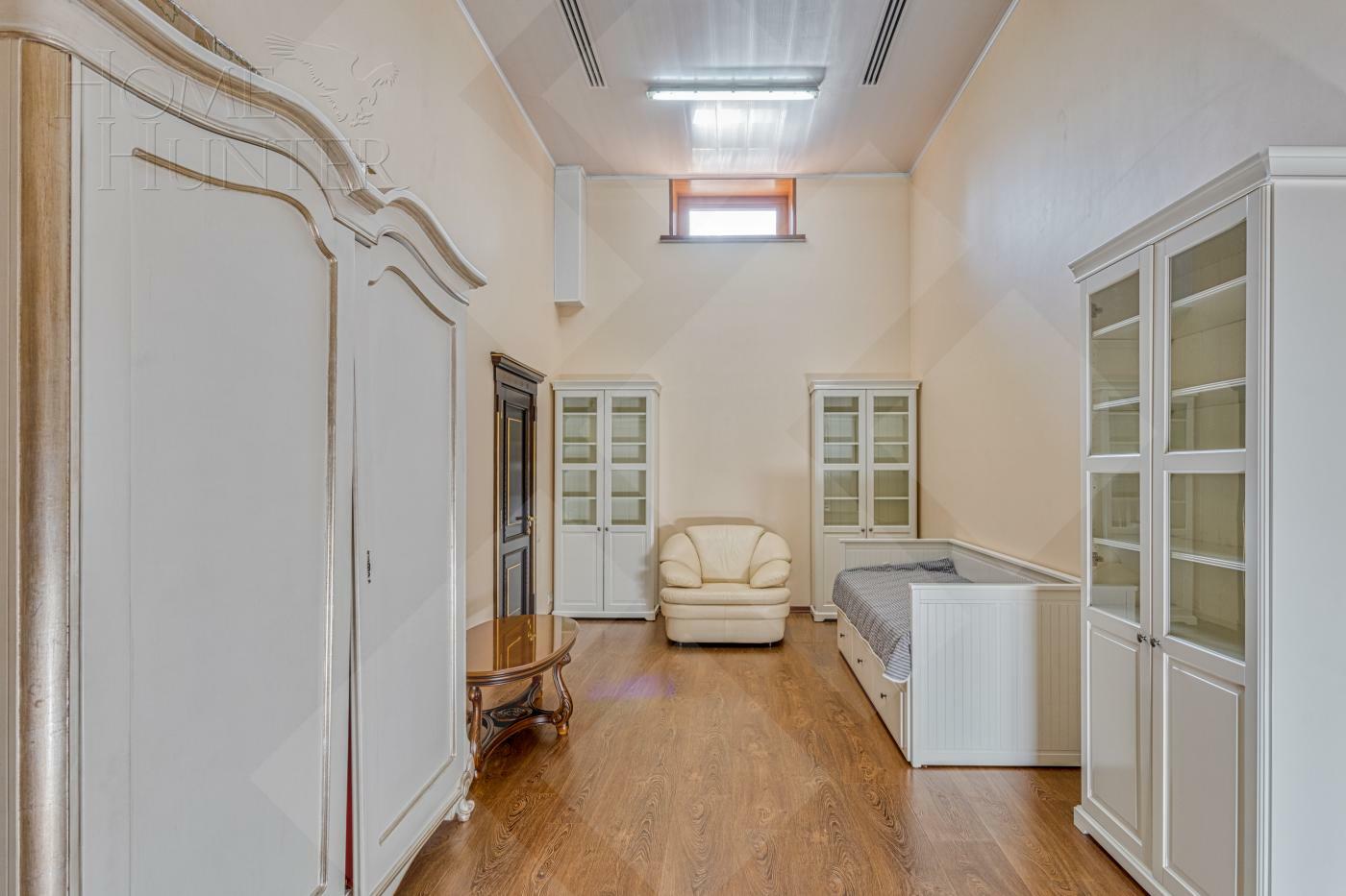 2-этажный коттедж 828 м² с отделкой