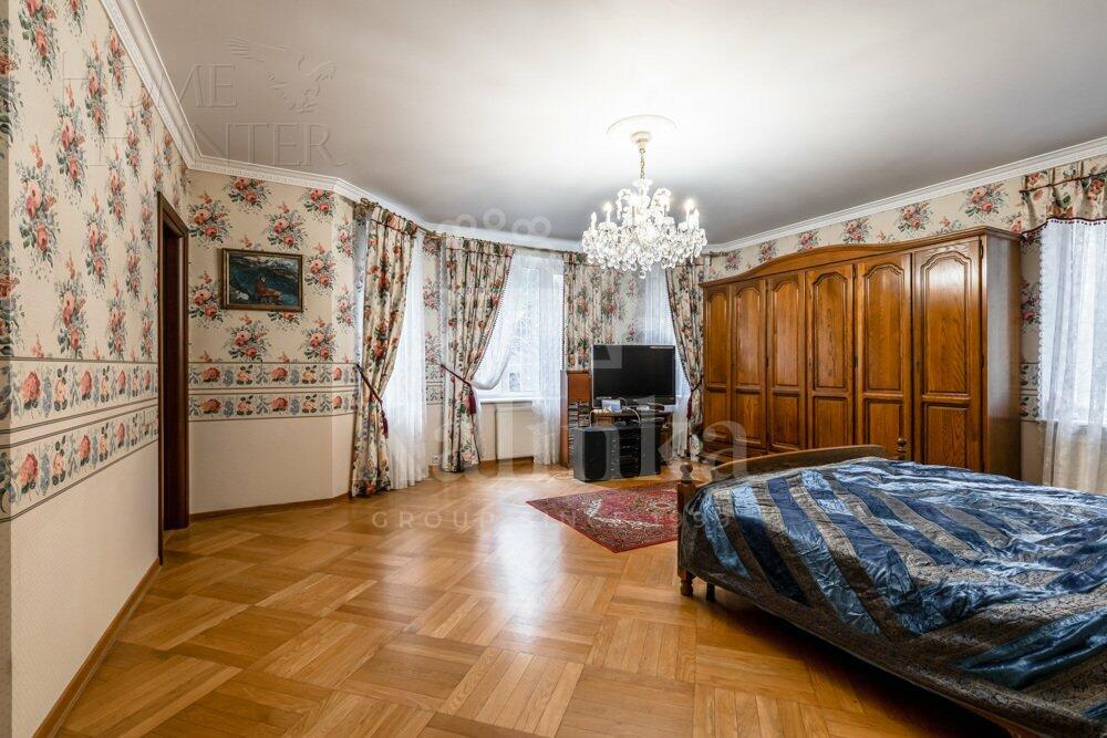2-этажный коттедж 735.4 м² с отделкой
