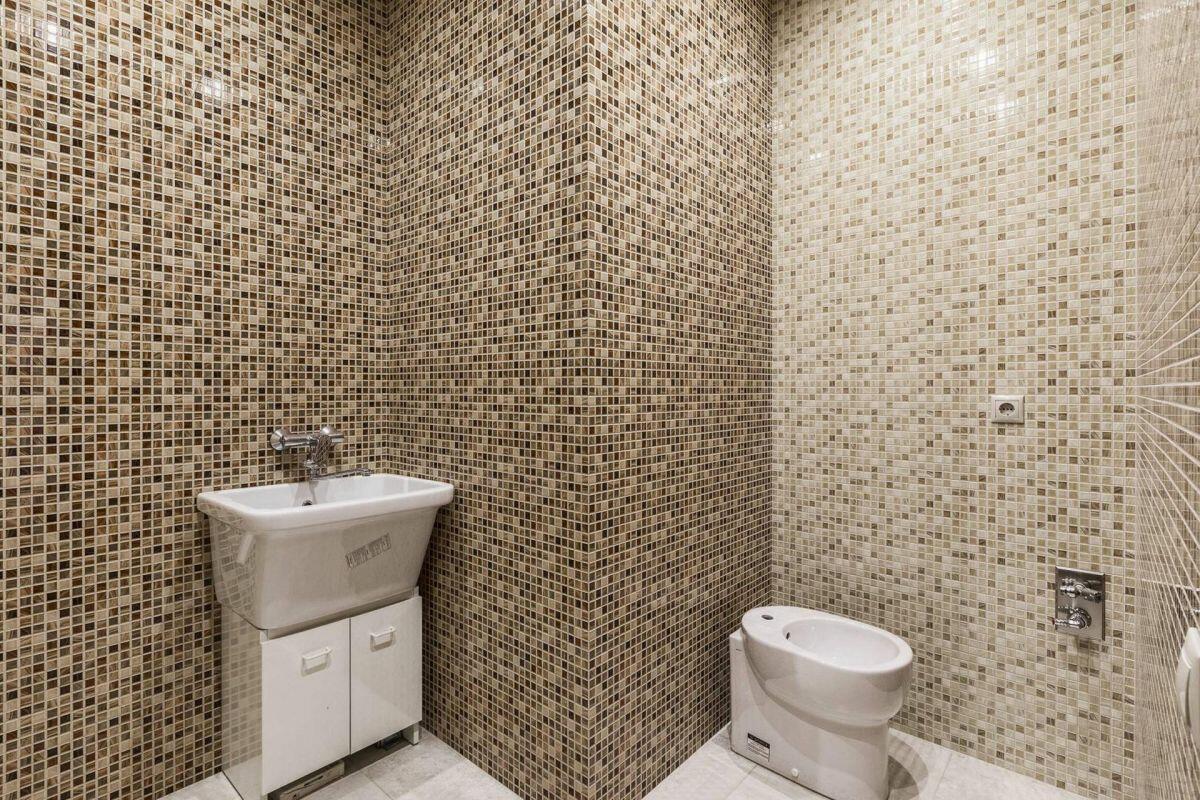 2-этажный коттедж 1 000 м² с отделкой