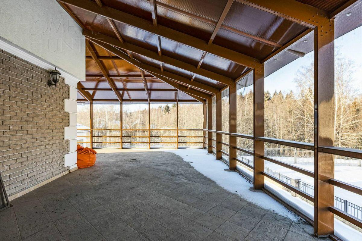 2-этажный коттедж 1 000 м² с отделкой