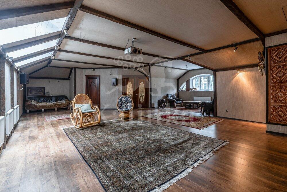 2-этажный коттедж 735.4 м² с отделкой