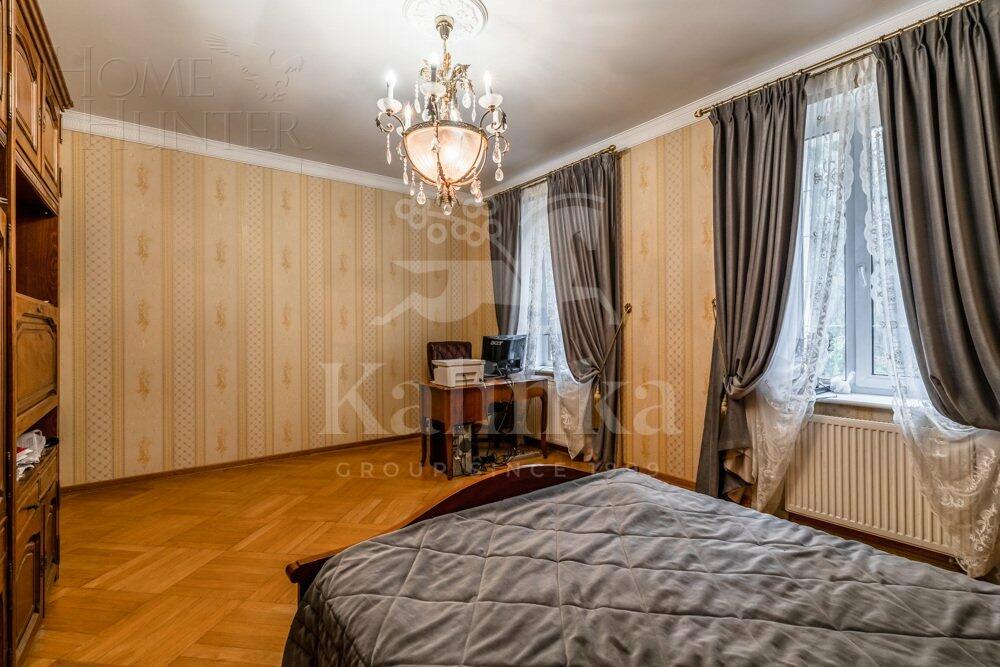 2-этажный коттедж 735.4 м² с отделкой