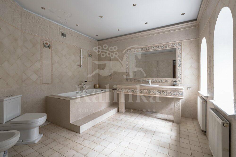 2-этажный коттедж 735.4 м² с отделкой