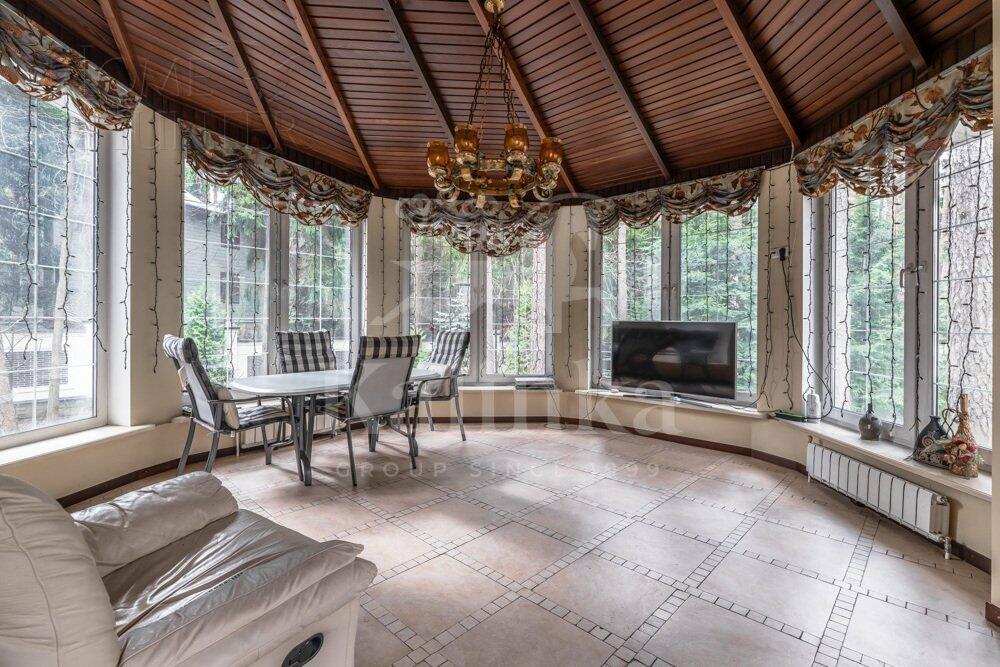 2-этажный коттедж 735.4 м² с отделкой