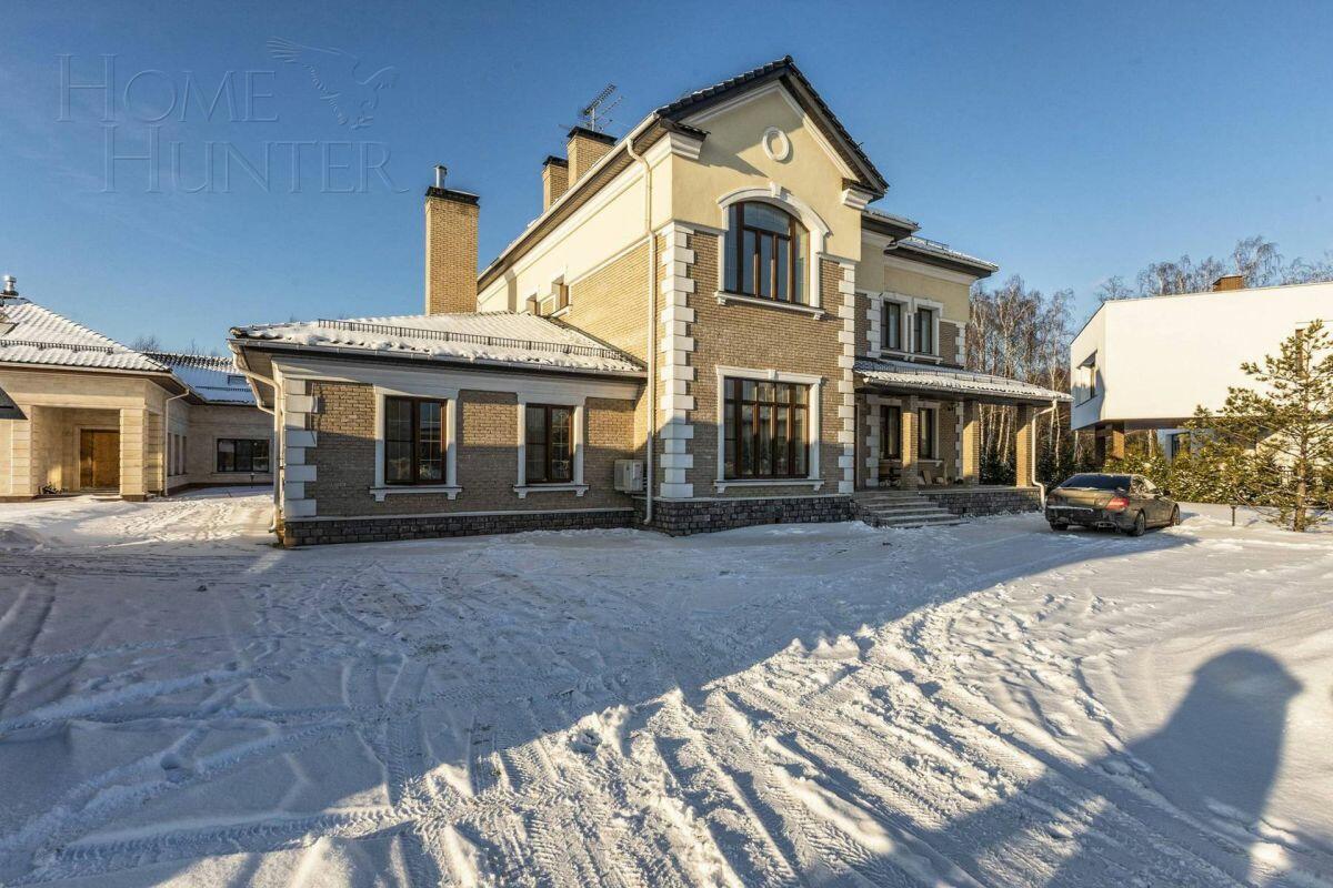 2-этажный коттедж 1 000 м² с отделкой