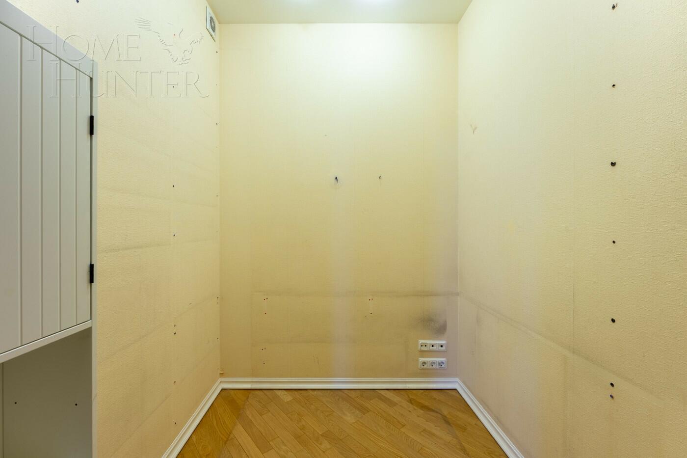 4-КОМН. КВАРТИРА С ОТДЕЛКОЙ 160 М² НА 9 ЭТАЖЕ