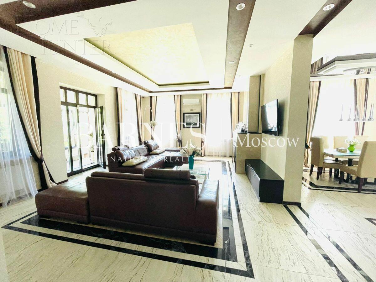 2-этажный коттедж 680 м² с отделкой