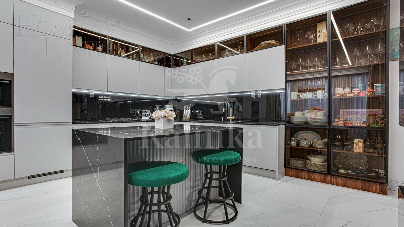 2-этажный коттедж 275 м² с отделкой