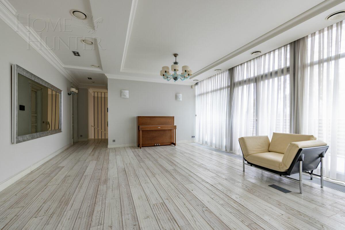 2-этажный таунхаус 430 м² с отделкой