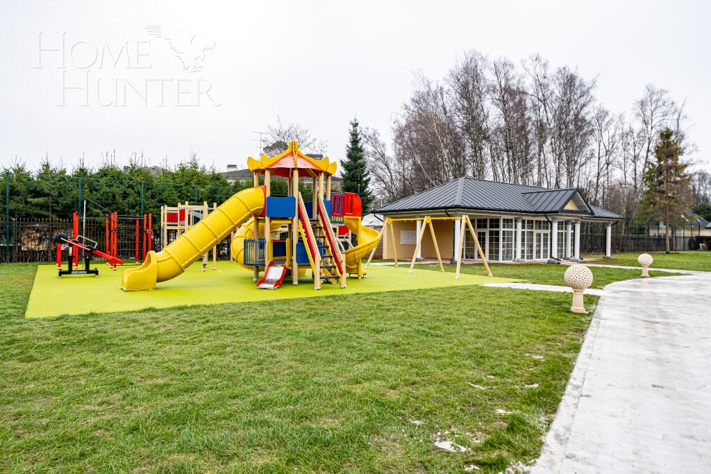 3-этажный коттедж 3 340 м² с отделкой