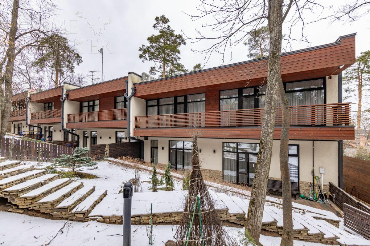 2-этажный таунхаус 430 м² с отделкой