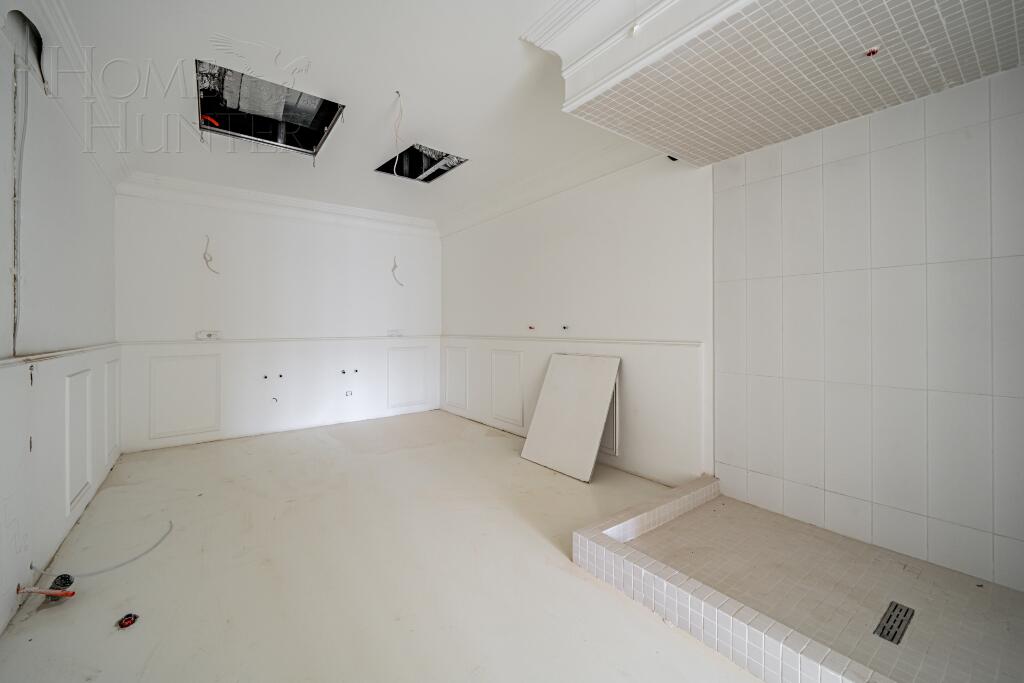 3-этажный коттедж 3 340 м² с отделкой