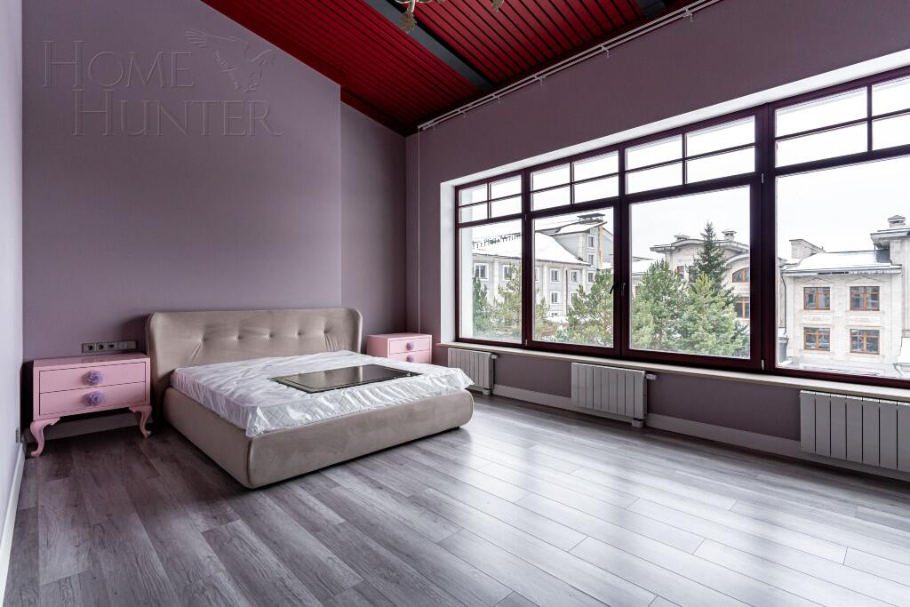 3-этажный коттедж 1 300 м² с отделкой