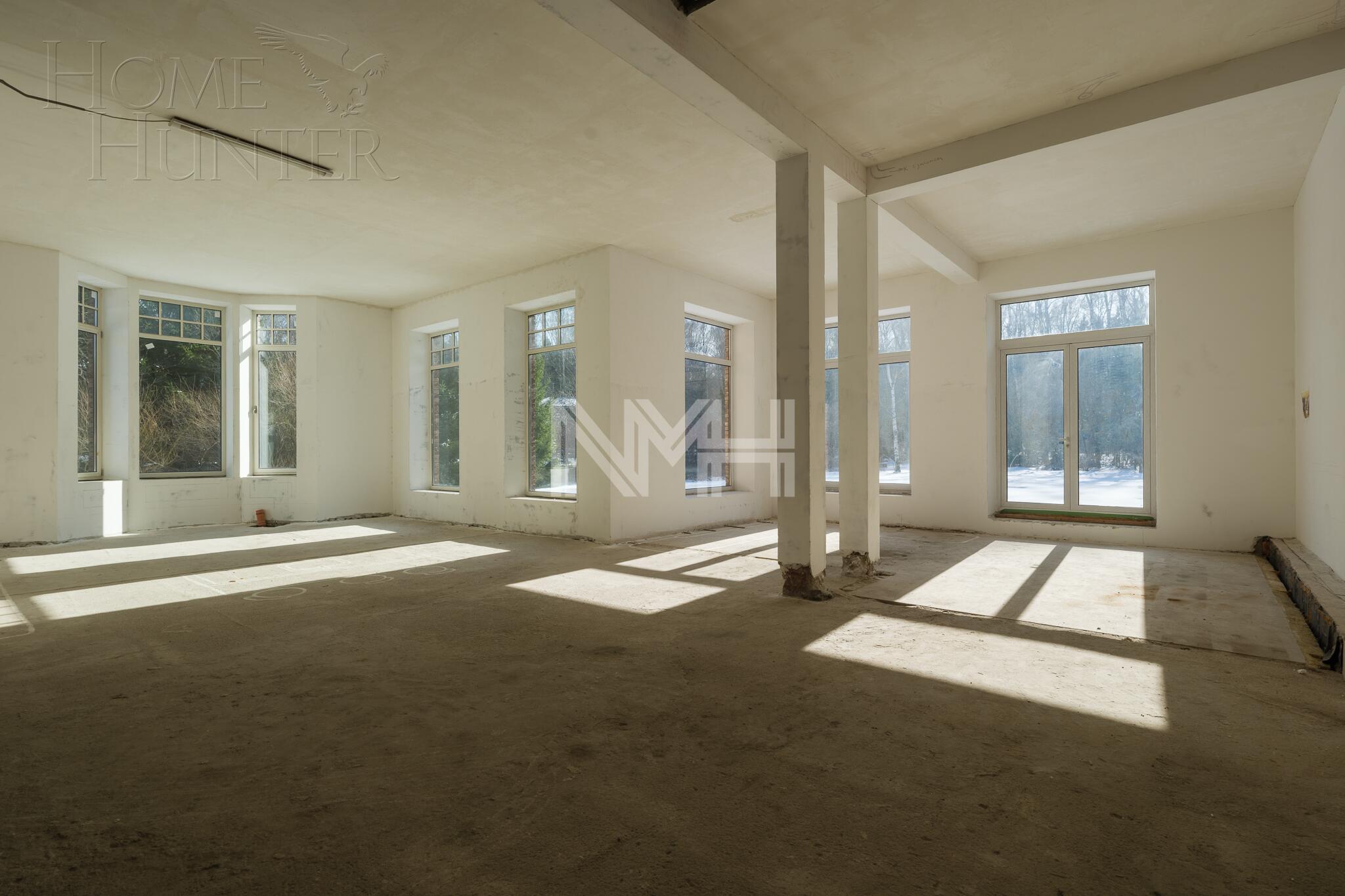 2-этажный коттедж 1 660 м² без отделки