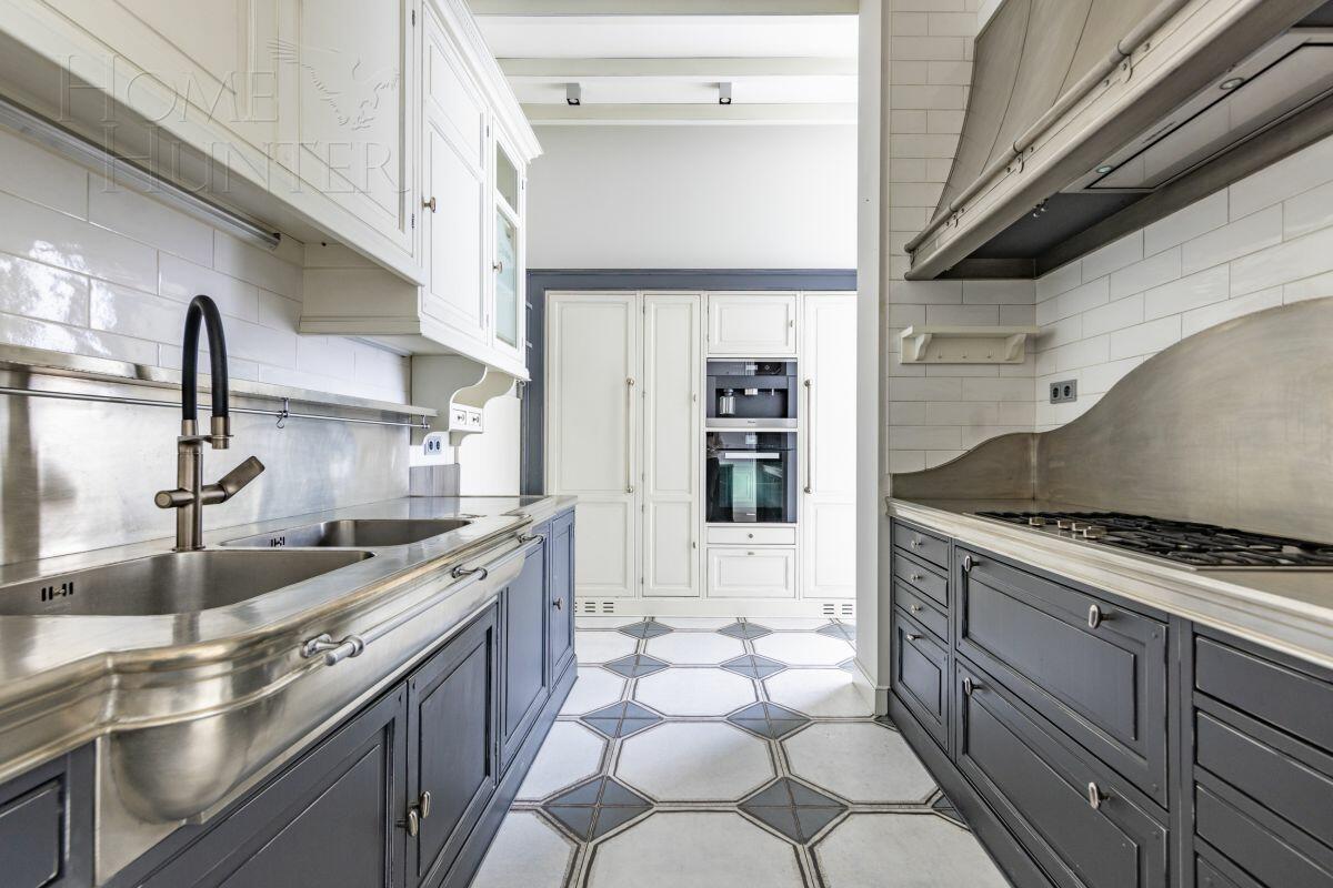 2-этажный таунхаус 430 м² с отделкой