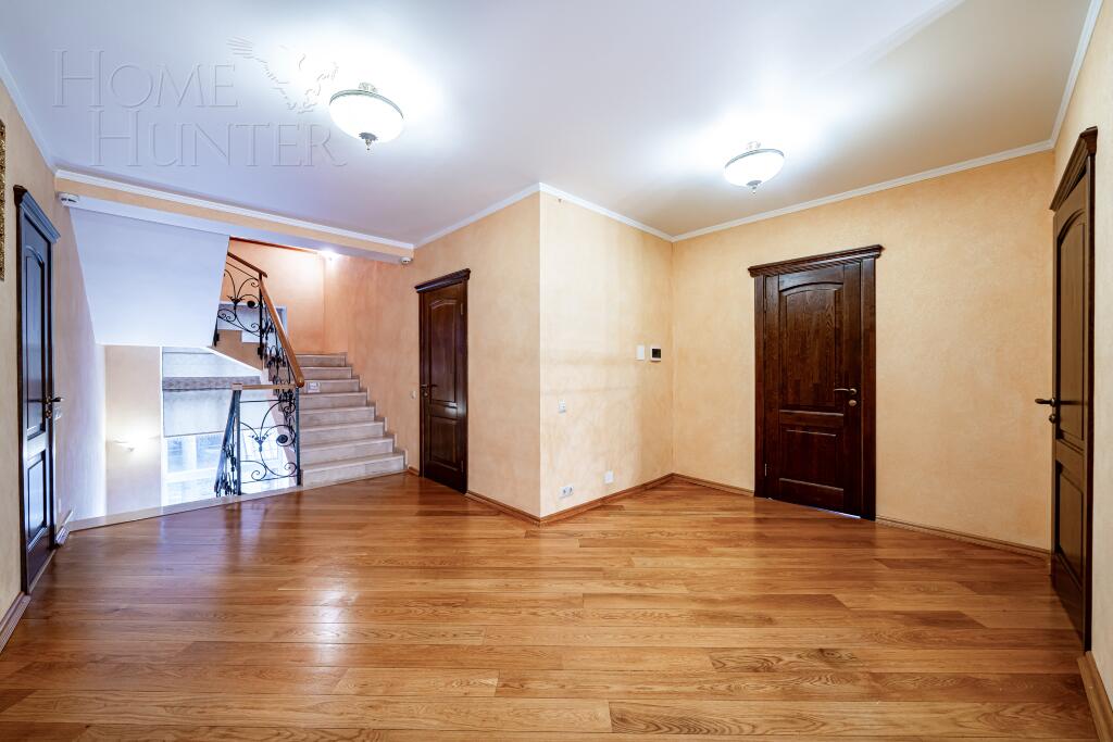 2-этажный коттедж 342 м² с отделкой