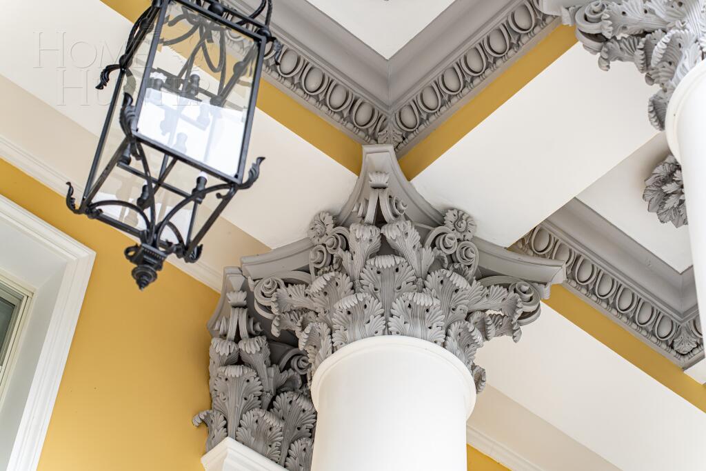 3-этажный коттедж 3 340 м² с отделкой