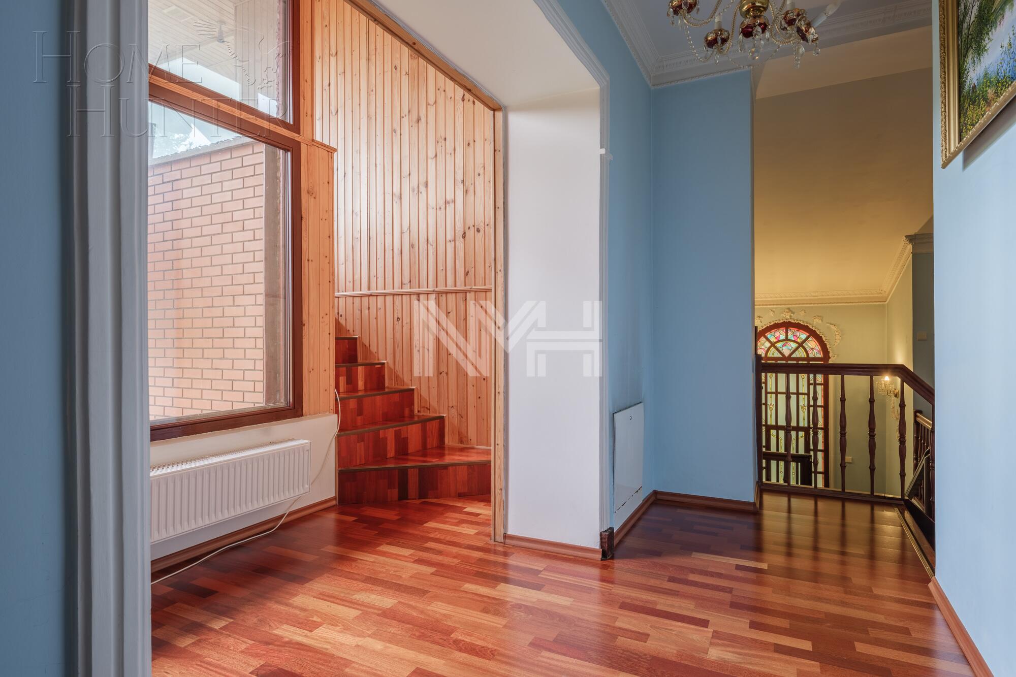 2-этажный коттедж 490 м² с отделкой