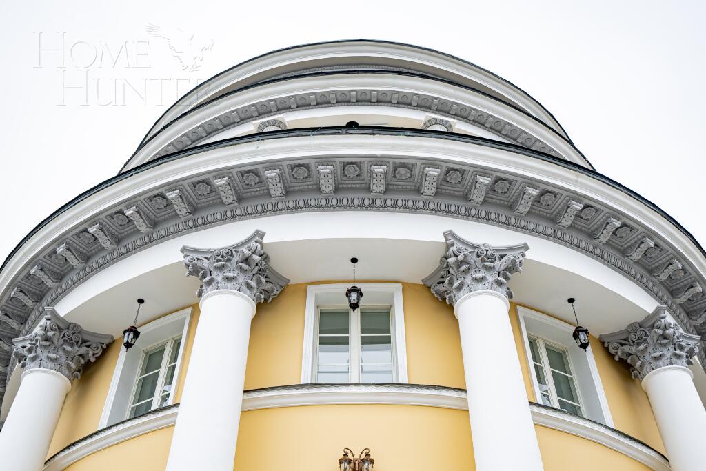 3-этажный коттедж 3 340 м² с отделкой