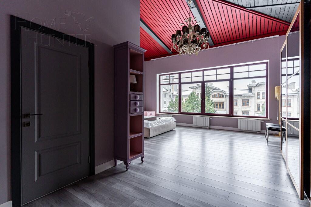 3-этажный коттедж 1 300 м² с отделкой