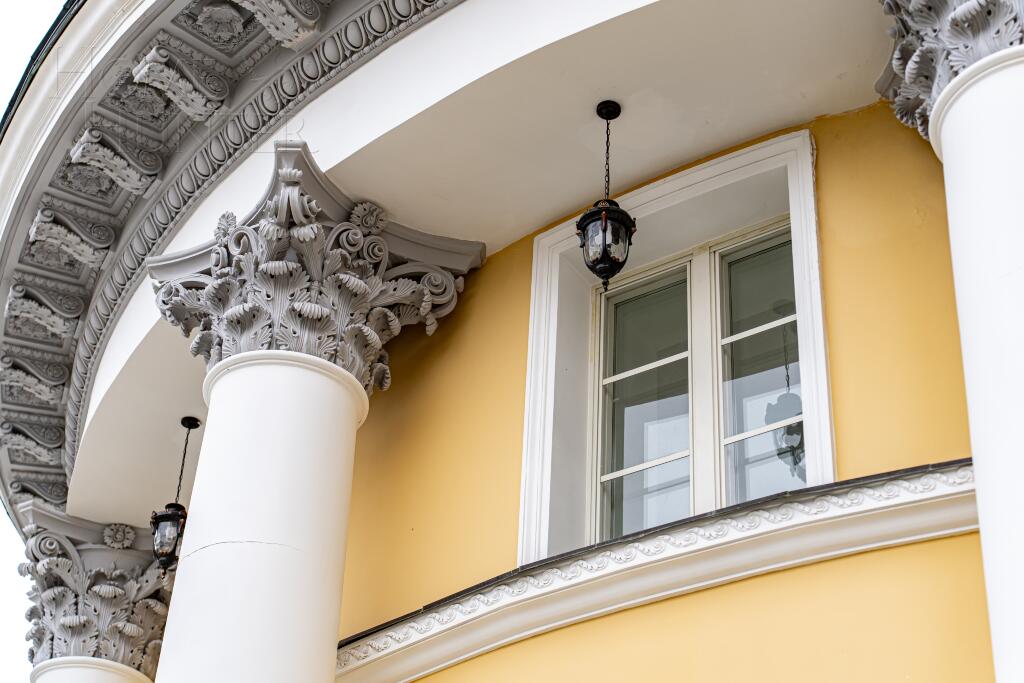 3-этажный коттедж 3 340 м² с отделкой