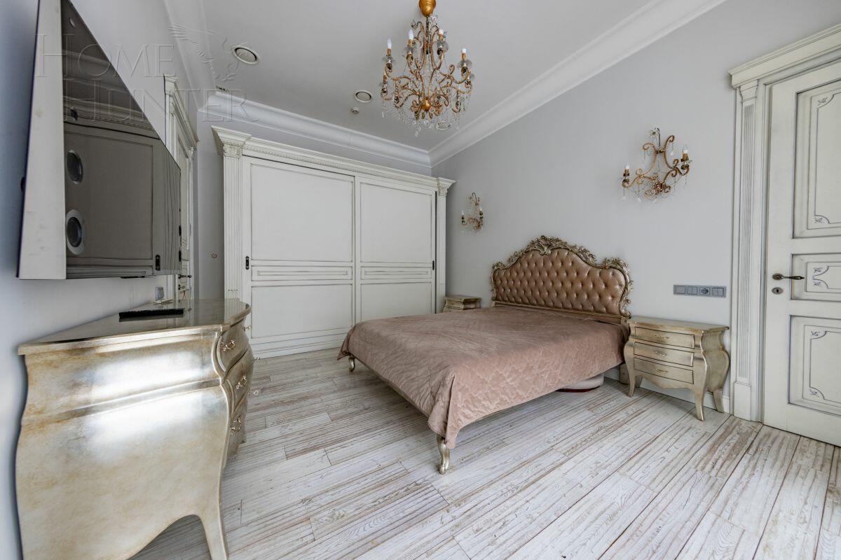 2-этажный таунхаус 430 м² с отделкой