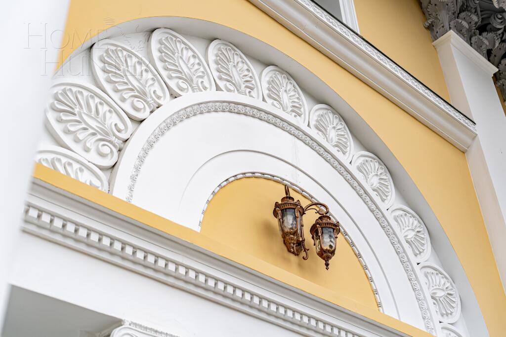 3-этажный коттедж 3 340 м² с отделкой