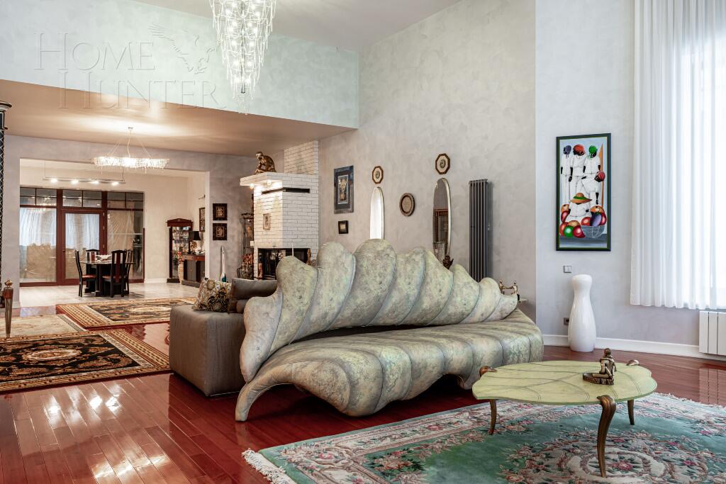 3-этажный коттедж 1 300 м² с отделкой