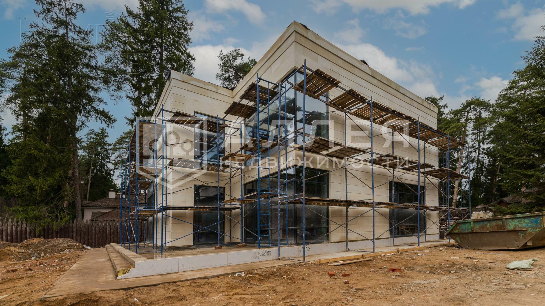 2-этажный коттедж 638 м² без отделки