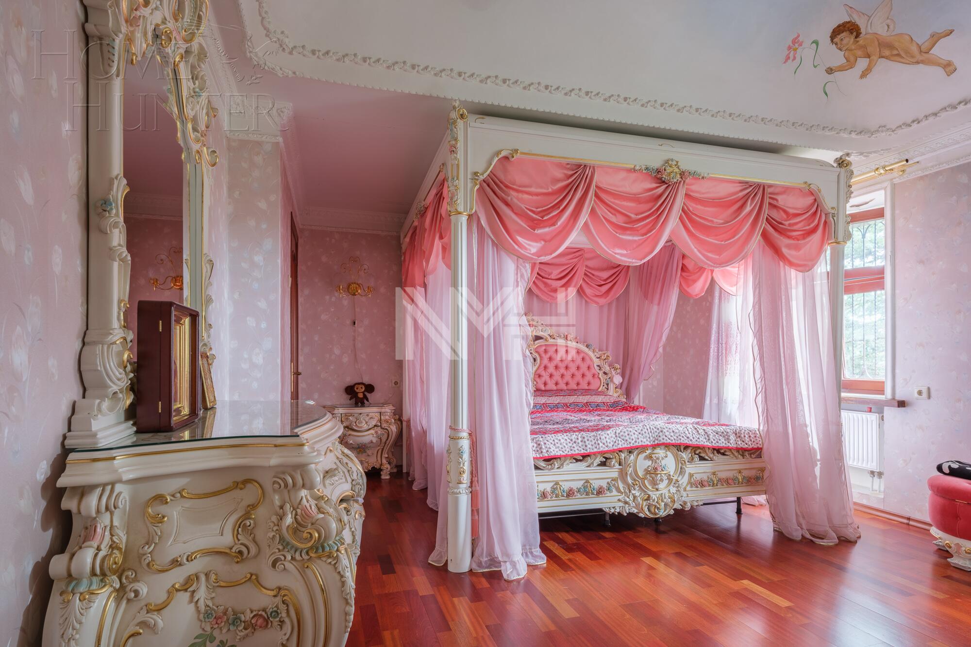 2-этажный коттедж 490 м² с отделкой