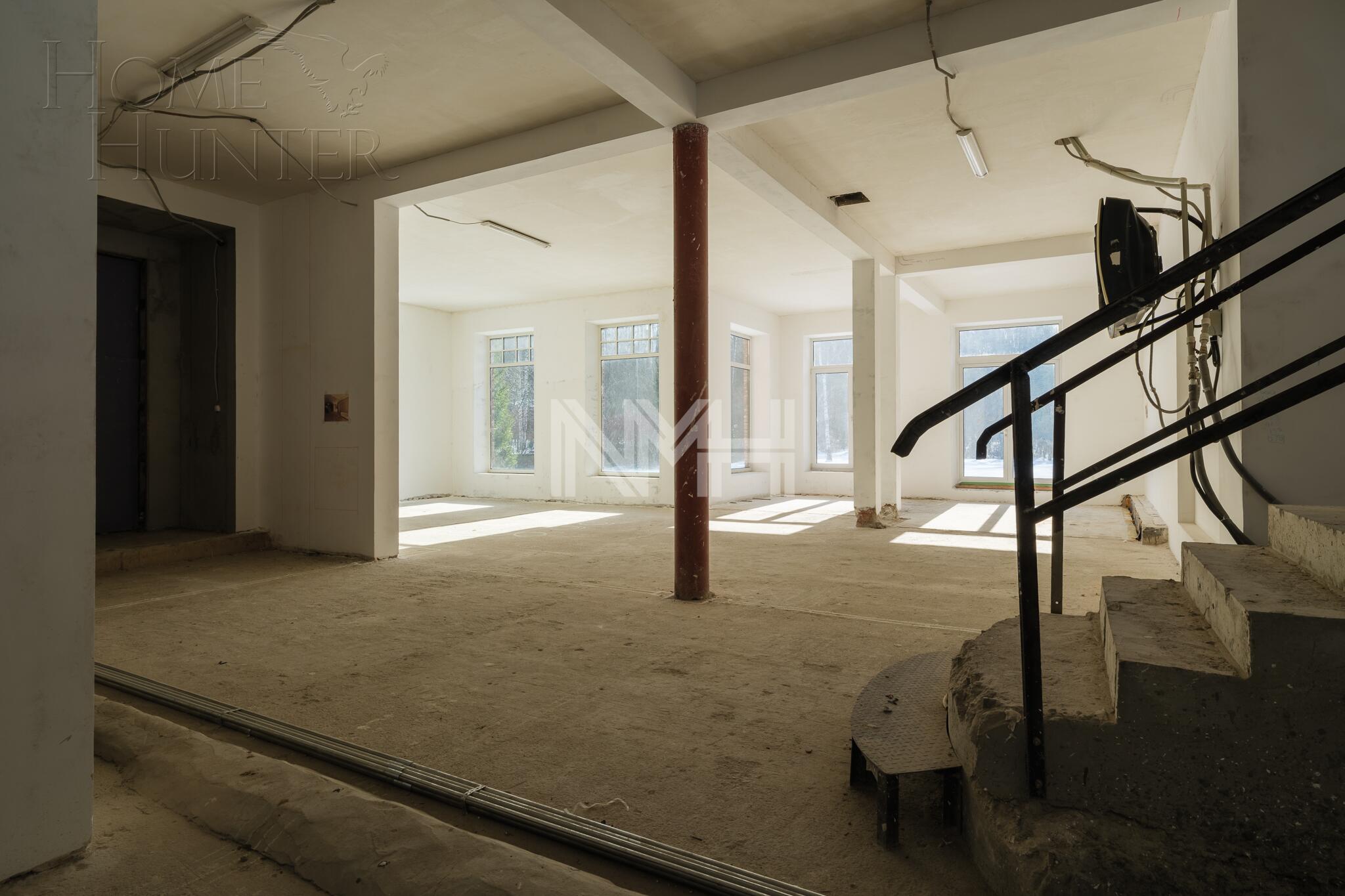 2-этажный коттедж 1 660 м² без отделки