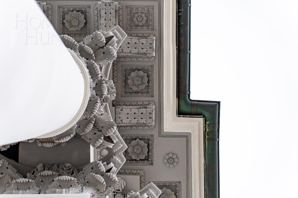 3-этажный коттедж 3 340 м² с отделкой