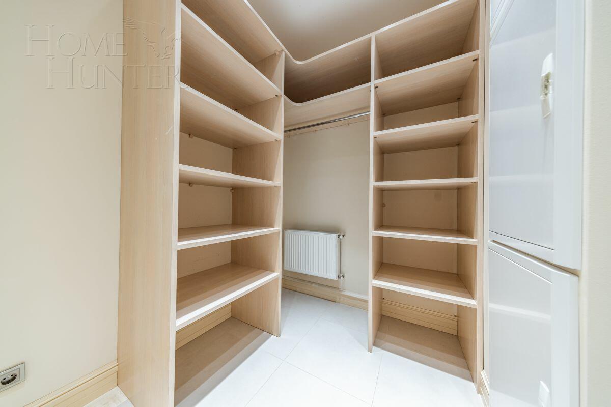 3-этажный таунхаус 340 м² с отделкой