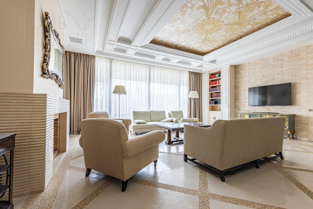 3-этажный таунхаус 340 м² с отделкой