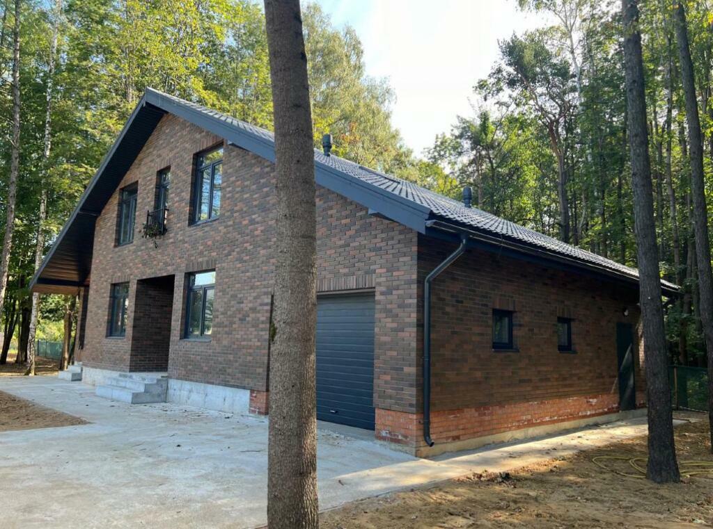2-этажный коттедж 250 м² без отделки